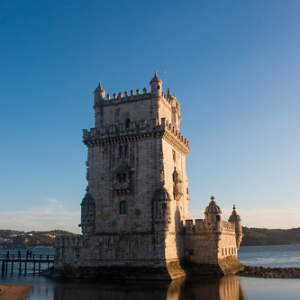 Torre de Belém • <a style="font-size:0.8em;" href="http://www.flickr.com/photos/96122682@N08/37960351676/" target="_blank">View on Flickr</a>