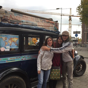 Conocí a la Familia Zapp Conocí a la Familia Zapp • <a style="font-size:0.8em;" href="http://www.flickr.com/photos/96122682@N08/28748364838/" target="_blank">View on Flickr</a>