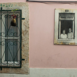 Barrio Alfama Barrio Alfama • <a style="font-size:0.8em;" href="http://www.flickr.com/photos/96122682@N08/37982783722/" target="_blank">View on Flickr</a>