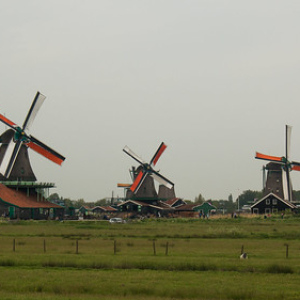 Zaanse Schans Zaanse Schans • <a style="font-size:0.8em;" href="http://www.flickr.com/photos/96122682@N08/26188531059/" target="_blank">View on Flickr</a>