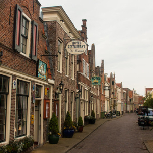 Edam • <a style="font-size:0.8em;" href="http://www.flickr.com/photos/96122682@N08/37254578704/" target="_blank">View on Flickr</a>