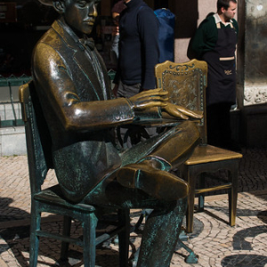 Fernando #Pessoa, uno de los escritores más importantes de la literatura universal. Fernando #Pessoa, uno de los escritores más importantes de la literatura universal. • <a style="font-size:0.8em;" href="http://www.flickr.com/photos/96122682@N08/37960348346/" target="_blank">View on Flickr</a>