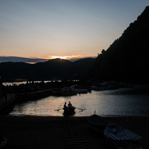 Vernazza Vernazza • <a style="font-size:0.8em;" href="http://www.flickr.com/photos/96122682@N08/37255085714/" target="_blank">View on Flickr</a>