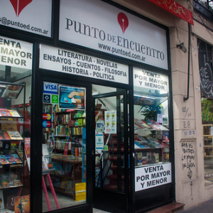 Librerías amontonadas Librerías amontonadas • <a style="font-size:0.8em;" href="http://www.flickr.com/photos/96122682@N08/37279664944/" target="_blank">View on Flickr</a>