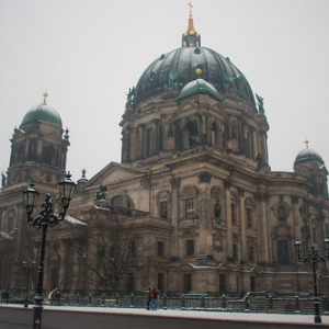 Isla de los museos Isla de los museos • <a style="font-size:0.8em;" href="http://www.flickr.com/photos/96122682@N08/38011635601/" target="_blank">View on Flickr</a>