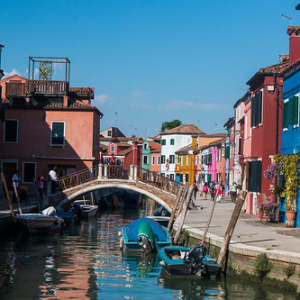 Burano • <a style="font-size:0.8em;" href="http://www.flickr.com/photos/96122682@N08/24113366848/" target="_blank">View on Flickr</a>