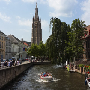 Brujas, Bégica • <a style="font-size:0.8em;" href="http://www.flickr.com/photos/96122682@N08/37241819524/" target="_blank">View on Flickr</a>