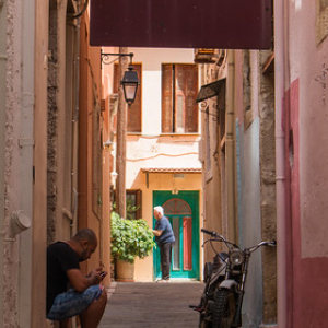 Las calles y los vecinos de Rethymno Las calles y los vecinos de Rethymno • <a style="font-size:0.8em;" href="http://www.flickr.com/photos/96122682@N08/37970352646/" target="_blank">View on Flickr</a>