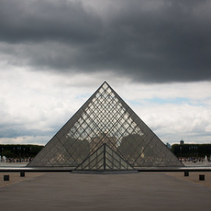 Louvre Louvre • <a style="font-size:0.8em;" href="http://www.flickr.com/photos/96122682@N08/37965268621/" target="_blank">View on Flickr</a>