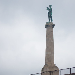 El Victor, majestuoso monumento de Belgrado, un hombre desnudo, que representa la historia de la ciudad: volver a nacer una y otra vez. El Victor, majestuoso monumento de Belgrado, un hombre desnudo, que representa la historia de la ciudad: volver a nacer una y otra vez. • <a style="font-size:0.8em;" href="http://www.flickr.com/photos/96122682@N08/37941000592/" target="_blank">View on Flickr</a>