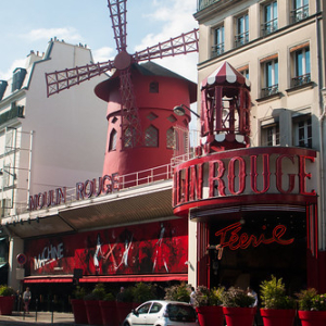 Y nos metemos en Montmartre.... Y nos metemos en Montmartre.... • <a style="font-size:0.8em;" href="http://www.flickr.com/photos/96122682@N08/37255563934/" target="_blank">View on Flickr</a>