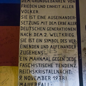 • <a style="font-size:0.8em;" href="http://www.flickr.com/photos/96122682@N08/38011657381/" target="_blank">View on Flickr</a>