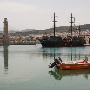 Antiguo puerto veneciano de Rethymno Antiguo puerto veneciano de Rethymno • <a style="font-size:0.8em;" href="http://www.flickr.com/photos/96122682@N08/37993131202/" target="_blank">View on Flickr</a>
