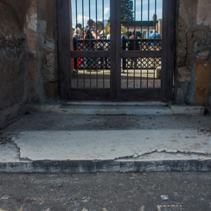 • <a style="font-size:0.8em;" href="http://www.flickr.com/photos/96122682@N08/37940790352/" target="_blank">View on Flickr</a>