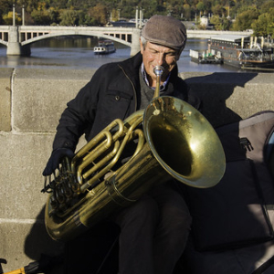 Cruzar el puente es un paseo musical Cruzar el puente es un paseo musical • <a style="font-size:0.8em;" href="http://www.flickr.com/photos/96122682@N08/24100313908/" target="_blank">View on Flickr</a>