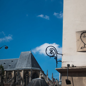 Las huellas de Dalí. Un reloj solar que marca el tiempo al estilo del artista Las huellas de Dalí. Un reloj solar que marca el tiempo al estilo del artista • <a style="font-size:0.8em;" href="http://www.flickr.com/photos/96122682@N08/24114289118/" target="_blank">View on Flickr</a>