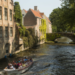 Brujas, Bégica Brujas, Bégica • <a style="font-size:0.8em;" href="http://www.flickr.com/photos/96122682@N08/26175628989/" target="_blank">View on Flickr</a>