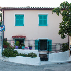 • <a style="font-size:0.8em;" href="http://www.flickr.com/photos/96122682@N08/26238119669/" target="_blank">View on Flickr</a>