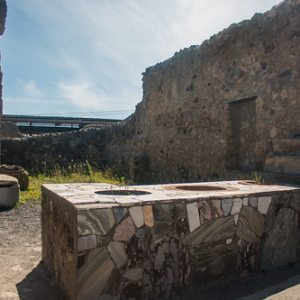 Los antiguos comederos Los antiguos comederos • <a style="font-size:0.8em;" href="http://www.flickr.com/photos/96122682@N08/24120087138/" target="_blank">View on Flickr</a>