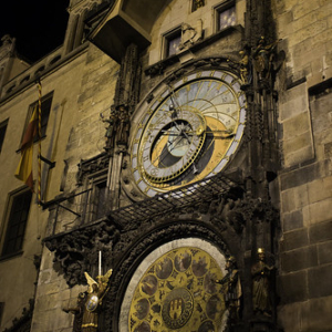 El famoso reloj astronómico de Praga.. Cada hora en punto se mueve. Minutos antes ya verás cientos de personas reunidas en frente de él, esperando el acontecimiento. • <a style="font-size:0.8em;" href="http://www.flickr.com/photos/96122682@N08/37242086284/" target="_blank">View on Flickr</a>