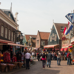 Volendam Volendam • <a style="font-size:0.8em;" href="http://www.flickr.com/photos/96122682@N08/26188544139/" target="_blank">View on Flickr</a>