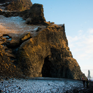 Vik Vik • <a style="font-size:0.8em;" href="http://www.flickr.com/photos/96122682@N08/38367952426/" target="_blank">View on Flickr</a>