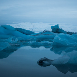 Jökulsárlón o Glacier Lagoon Jökulsárlón o Glacier Lagoon • <a style="font-size:0.8em;" href="http://www.flickr.com/photos/96122682@N08/38392560352/" target="_blank">View on Flickr</a>