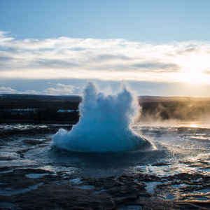 Geyser Strokkur Geyser Strokkur • <a style="font-size:0.8em;" href="http://www.flickr.com/photos/96122682@N08/38368200306/" target="_blank">View on Flickr</a>