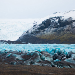 Glaciar Vatnajökull: el más grande de Europa • <a style="font-size:0.8em;" href="http://www.flickr.com/photos/96122682@N08/37709253574/" target="_blank">View on Flickr</a>