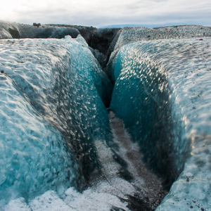 Glaciar Vatnajökull • <a style="font-size:0.8em;" href="http://www.flickr.com/photos/96122682@N08/37709211884/" target="_blank">View on Flickr</a>
