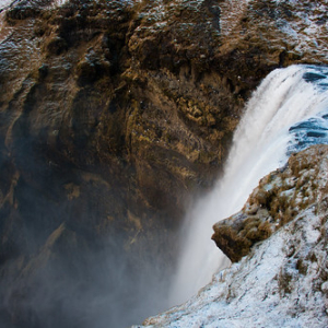 Skógafoss Skógafoss • <a style="font-size:0.8em;" href="http://www.flickr.com/photos/96122682@N08/38392623182/" target="_blank">View on Flickr</a>