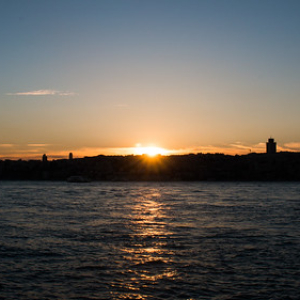 El sol poniendose en Occidente El sol poniendose en Occidente • <a style="font-size:0.8em;" href="http://www.flickr.com/photos/96122682@N08/24344604337/" target="_blank">View on Flickr</a>