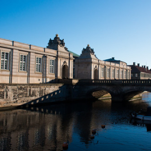 • <a style="font-size:0.8em;" href="http://www.flickr.com/photos/96122682@N08/38307570015/" target="_blank">View on Flickr</a>