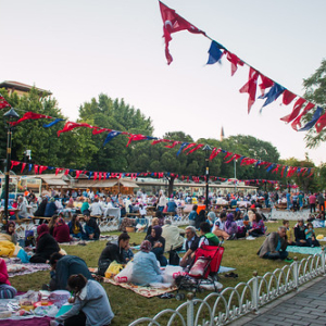 Ramadán Ramadán • <a style="font-size:0.8em;" href="http://www.flickr.com/photos/96122682@N08/38498461164/" target="_blank">View on Flickr</a>