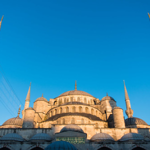 Mezquita Azul Mezquita Azul • <a style="font-size:0.8em;" href="http://www.flickr.com/photos/96122682@N08/38498464014/" target="_blank">View on Flickr</a>