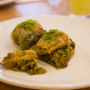 Los dulces más dulces Los dulces más dulces • <a style="font-size:0.8em;" href="http://www.flickr.com/photos/96122682@N08/38498410094/" target="_blank">View on Flickr</a>